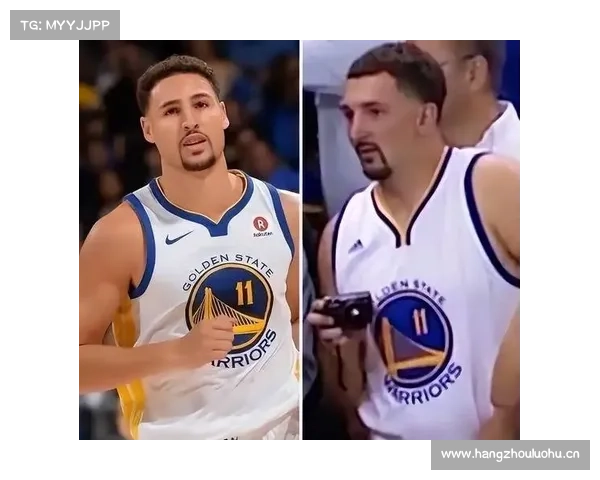 NBA球星库里现身Paramore乐队演唱会现场大展歌喉,遭球迷调侃:反正姿势到位了,第二专业也不是非要开展 NBA球星库里现身Paramore乐队演唱会现场大展歌喉,遭球迷调侃:反正姿势到位了,第二专业也不是非要开展